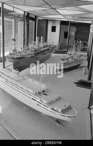 Aktuell 20 - 1974: La voile Norvège dans la HouseLe Musée maritime norvégien a été fondé il y a 60 ans, mais seulement ces jours-ci peut-on dire qu'il a été correctement établi en étroite association avec le Framhuset et la maison Kon-Tiki sur Bygdøynes. Photo: Sverre A. Børretzen / Aktuell / NTB ***PHOTO NON TRAITÉE*** Banque D'Images