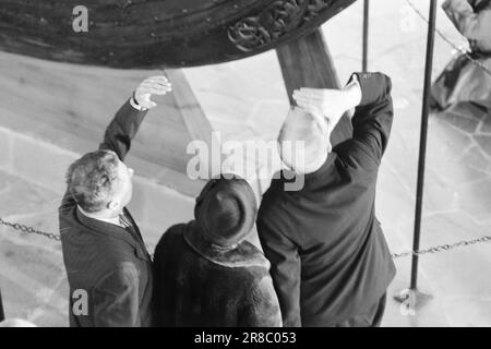 Courant 15-2-1960: Majestés rencontrer un couple royal suédois vital lors d'une visite réussie en Norvège. Photo: Sverre A. Børretzen / Aage Storløkken / Aktuell / NTB ***PHOTO NON TRAITÉE*** Banque D'Images