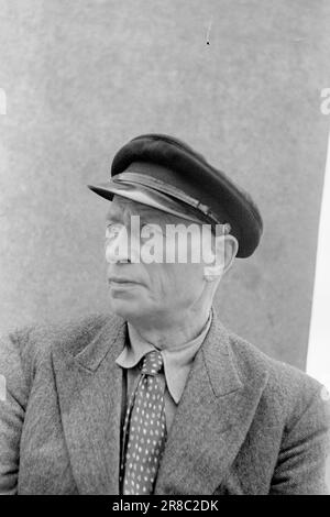 Réel 18-1947: Avant-poste norvégien SvalbardNorvégien dans l'océan Arctique actuellement en visite à Longyearbyen à Svalbard et donnant aux lecteurs un goût de la vie comme mineur ou trappeur. Photo : Th. Skotaam / Aktuell / NTB ***PHOTO NON TRAITÉE*** Banque D'Images