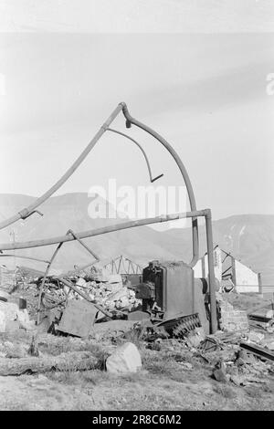 Réel 18-1947: Avant-poste norvégien SvalbardNorvégien dans l'océan Arctique actuellement en visite à Longyearbyen à Svalbard et donnant aux lecteurs un goût de la vie comme mineur ou trappeur. Photo : Th. Skotaam / Aktuell / NTB ***PHOTO NON TRAITÉE*** Banque D'Images