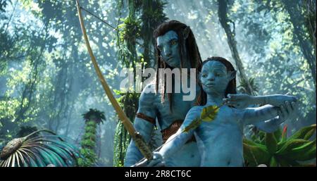 Avatar The Way of Water Sam Worthington & Jamie Flatters Banque D'Images