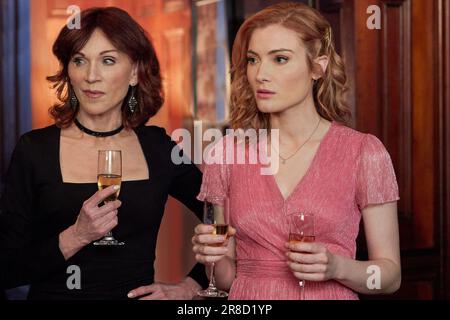 AURORA TEAGARDEN MYSTÈRES: QUELQUE CHOSE DE NOUVEAU, de gauche à droite