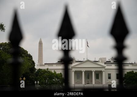 Washington, États-Unis. 20th juin 2023. Une vue générale de la Maison Blanche et du Monument de Washington, à Washington, DC, mardi, 20 juin, 2023. (Graeme Sloan/Sipa USA) Credit: SIPA USA/Alay Live News Banque D'Images