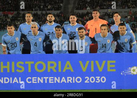 Montevideo, Uruguay. 20th juin 2023. Les joueurs uruguayens du Stade Centenario posent pour une photo officielle lors du match amical entre l'Uruguay et Cuba, au Stade Centenario ce mardi 20. 30761 (Pool Pelaez Burga/SPP) crédit: SPP Sport Press photo. /Alamy Live News Banque D'Images