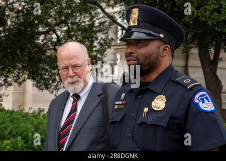 Washington, États-Unis. 20th juin 2023. L'ancien conseiller spécial John Durham quitte les États-Unis Capitole à la suite d'une audience privée des services de renseignement de la Maison, mardi, à 20 juin 2023, sur Capitol Hill, à Washington. Durham a été nommé pour enquêter sur les origines de l'enquête du FBI portant sur Trump et la Russie. Photo de Ken Cedeno/UPI crédit: UPI/Alay Live News Banque D'Images