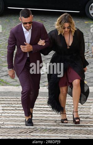 Rome, Italie. 20th juin 2023. Christian Maggio (l) et Valeria Mettifogo (r) assistent au mariage du footballeur Latium Mattia Zaccagni avec l'influenceur Chiara Nasti à la basilique de Santa Maria Ara Coeli. Crédit : SOPA Images Limited/Alamy Live News Banque D'Images