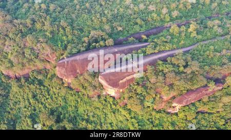 Belle vue aérienne de Hin Sam WAN, Three Whale Rock dans le nord-est de la Thaïlande Banque D'Images