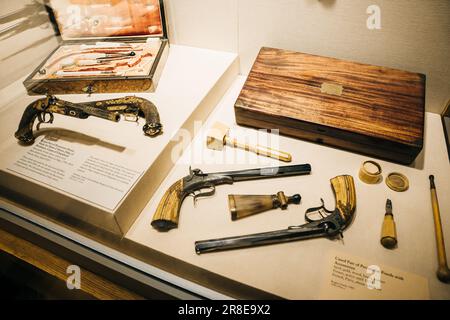 NEW YORK, Etats-Unis - SEP 25, 2015 : salle des chevaliers et armures dans le Metropolitan Museum of Art (le met). Photo de haute qualité Banque D'Images