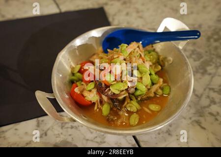 Salade de papaye en gros plan Banque D'Images