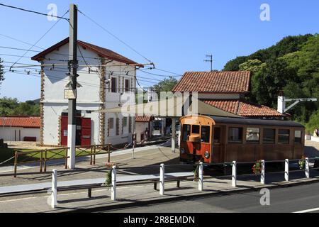 Le petit train de la Rhune au Col St Ignace. Ascain, Pyrénées Atlantiques, France Banque D'Images