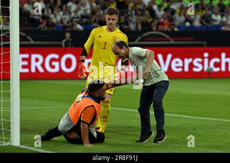 Gelsenkirchen, Allemagne. 20th juin 2023. Football: Match international, Allemagne - Colombie, à Veltins Arena. Les Akrivistes sont en tête du terrain. Credit: Federico Gambarini/dpa/Alay Live News Banque D'Images