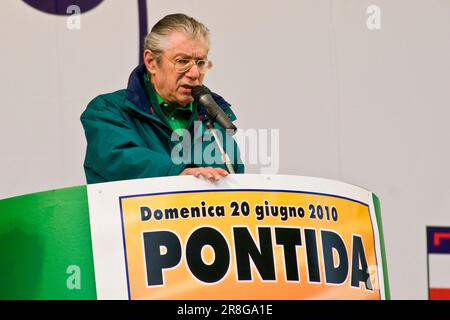 Activé. Umberto Bossi, la Ligue du Nord, Pontida, province de Bergame, Italie Banque D'Images