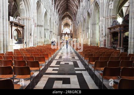 La zone assise de la Nave à l'intérieur de la cathédrale de Worcester. Banque D'Images