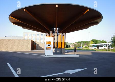 Amersfoort, pays-Bas - 11 juin 2023 Fountain Fuel a ouvert la première station d'hydrogène aux pays-Bas. Dans cette station, vous pouvez faire le plein d'hydrogène et Banque D'Images