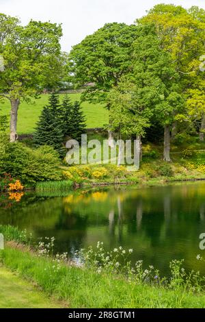 Haystoun maison jardin et loch à Glensax Banque D'Images