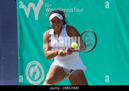 Ilkley, West Yorkshire, 21st juin 2023. Ilkley Lawn tennis & squash Club, Stourton Road, Ilkley, West Yorkshire, 21st juin 2023. Katerina Scott lors de la ITF World tennis Tour W100 Ilkley Match contre Anna Brogan crédit: Touchlinepics/Alay Live News Banque D'Images