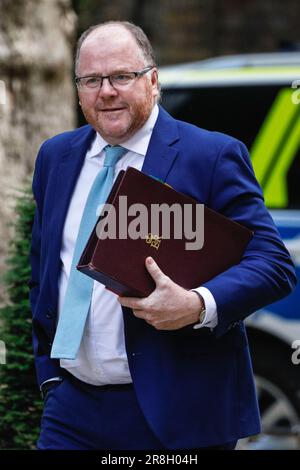 Londres, Royaume-Uni. 21st juin 2023. George Freeman, sous-secrétaire parlementaire d'État à la Science et à l'innovation, à Downing Street. Credit: Imagetraceur/Alamy Live News Banque D'Images