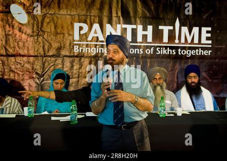 Réunion Panth Time. Communauté sikh. Sikhdharma Gurdwara Singh Sabha Association. Novellara. Province de Reggio Emilia. Italie Banque D'Images