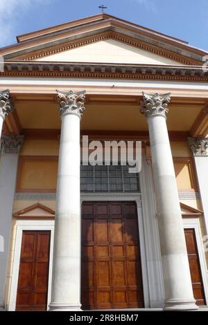 Église San Pietro E Paolo. Oleggio. Piémont. Italie Banque D'Images