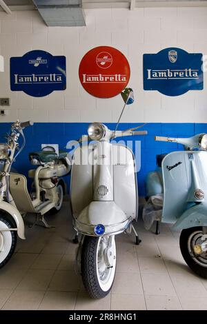 Musée scooter et Lambretta. Rodano. Milan Provice. Italie Banque D'Images
