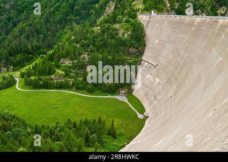 Barrage de Sambuco. Vallée de Lavizzara. Suisse Banque D'Images