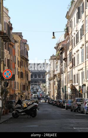 Découvrez le charme intemporel de Rome, où les merveilles anciennes et le charme moderne coexistent en parfaite harmonie Banque D'Images