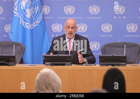 NY, États-Unis. 18th mai 2023. Nations Unies, New York, États-Unis, 18 mai 2023 - Fran Equiza, représentant de l'Afghanistan du Fonds des Nations Unies pour l'enfance (UNICEF), présente aux journalistes la situation en Afghanistan au Siège de l'ONU à New York. Photo: Luiz Rampelotto/EuropaNewswire (image de crédit: © Luiz Rampelotto/ZUMA Press Wire) USAGE ÉDITORIAL SEULEMENT! Non destiné À un usage commercial ! Banque D'Images