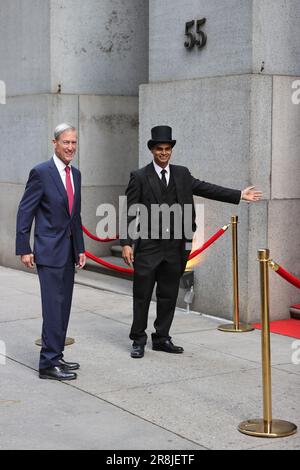 NY, États-Unis. 22nd mai 2023. 55 Wall Street, New York, Etats-Unis, 22 mai 2023 - les participants sont arrivés au gala du printemps 92NY et ont été inspirés pendant 150 ans à l'entrée murale de Cipriani (55 Wall Street) sur 22 mai 2023 à Manhattan, New York. Photo: Giada Papini Rampelotto/EuropaNewswire (image de crédit: © Luiz Rampelotto/ZUMA Press Wire) USAGE ÉDITORIAL SEULEMENT! Non destiné À un usage commercial ! Banque D'Images