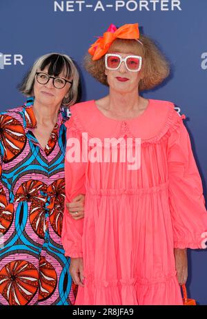 Philippa Perry (à gauche) et Grayson Perry participent à la fête d'été de Victoria & Albert pour célébrer l'ouverture de l'exposition DIVA, au Victoria & Albert Museum de Londres. Date de la photo: Mercredi 21 juin 2023. Banque D'Images