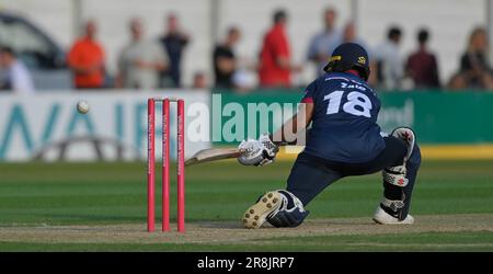 Northampton 21-juin 2023 : Saif Zaib de Northamptonshire pendant le match de Blast Vitality T20 entre les Steelbacks de Northamptonshire contre les Falcons de Derbyshire au terrain de comté de Northampton Angleterre . Banque D'Images