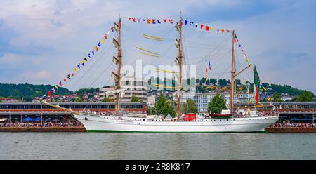 Rouen, France - 17 juin 2023 : navire d'entraînement à voile 'Cuauhtémoc' de la Marine mexicaine, amarré sur les quais de Seine à Rouen en Normandie pour le A. Banque D'Images