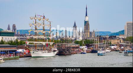 Rouen, France - 17 juin 2023: 'Cuauhtémoc' est un navire d'entraînement de la Marine mexicaine. Il est amarré sur les quais de Seine à Rouen en Normandie pour Banque D'Images