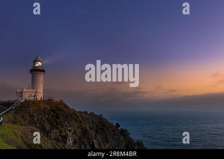 Byron Bay Lighthouse pendant le parc national de Sunrise, Nouvelle-Galles du Sud, Australie. Banque D'Images