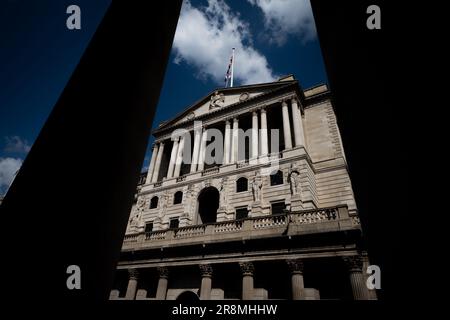 Une vision de la Banque d'Angleterre qui est sur le point d'augmenter les taux d'intérêt pour la 13th fois de suite après que les chiffres décevants de l'inflation ont montré que les hausses de prix n'ont pas diminué. Date de la photo: Jeudi 22 juin 2023. Banque D'Images