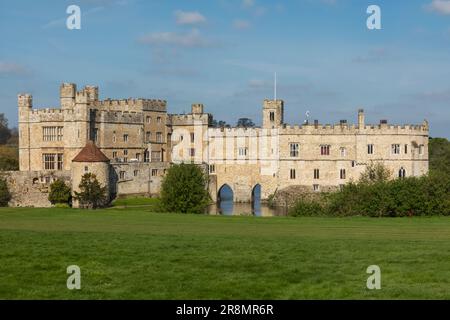 Angleterre, Kent, Maidstone, château de Leeds et parcours de golf Banque D'Images