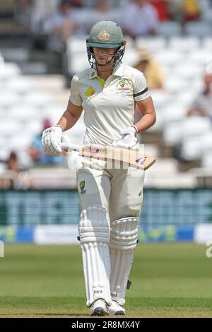 Nottingham, Royaume-Uni. 22nd juin 2023. Ellyse Perry d'Australie pendant la Metro Bank les cendres de femmes 2023 match Angleterre contre l'Australie à Trent Bridge, Nottingham, Royaume-Uni, 22nd juin 2023 (photo de Mark Cosgrove/News Images) à Nottingham, Royaume-Uni le 6/22/2023. (Photo de Mark Cosgrove/News Images/Sipa USA) crédit: SIPA USA/Alay Live News Banque D'Images