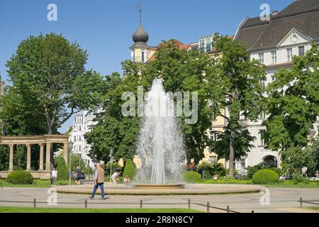 Fontaine, Viktoria-Luise-Platz, Schoeneberg, Tempelhof-Schoeneberg, Berlin, Allemagne Banque D'Images