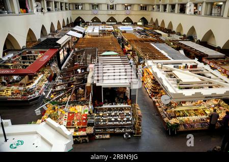 Market Hall (Markthalle), Stuttgart, Bade-Wurtemberg, Allemagne, Europe Banque D'Images