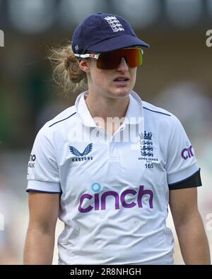 Emma Lamb d'Angleterre pendant la Metro Bank Women's Ashes 2023 match Angleterre contre l'Australie à Trent Bridge, Nottingham, Royaume-Uni, 22nd juin 2023 (photo de Mark Cosgrove/News Images) à Nottingham, Royaume-Uni le 6/22/2023. (Photo de Mark Cosgrove/News Images/Sipa USA) Banque D'Images