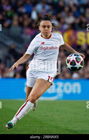 BARCELONE - 21 MARS : Annamaria Serturini en action lors du match de la Ligue des champions des femmes entre le FC Barcelone et AS Roma au Camp Nou Stadium o Banque D'Images