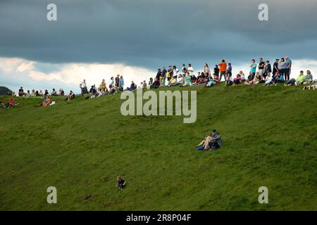 Avebury, Royaume-Uni. 20th juin 2023. Les fêtards et les adorateurs se sont réunis à Avebury pour célébrer le solstice d'été. Crédit : Kiki Streitberger/Alay Liv Banque D'Images