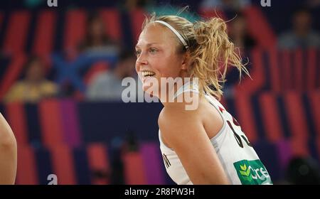 Ljubljana, Slovénie. 22nd juin 2023. Julie Allemand, de Belgique, célèbre après avoir marqué un match de basket-ball entre l'équipe féminine nationale belge « les chats belges » et la Serbie à Ljubljana, en Slovénie, le jeudi 22 juin 2023, les quarts de finale des Championnats d'Europe FIBA Women Eurobasket 2023 en Israël et en Slovénie. BELGA PHOTO VIRGINIE LEFOUR crédit: Belga News Agency/Alay Live News Banque D'Images