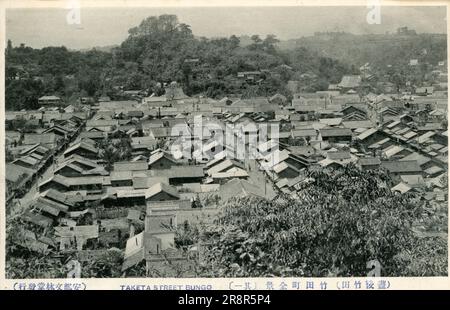 Photographies montrant des scènes au Japon à la fin de 19th et au début de 20th siècles. Scènes de rue, bâtiments, personnes, vues topographiques et événements au Japon, y compris une éruption volcanique. Banque D'Images