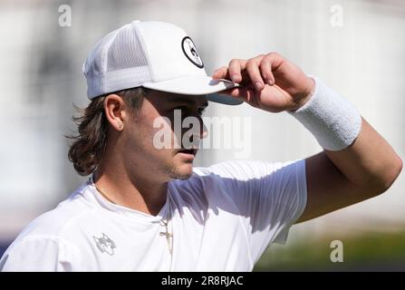 Jj Wolf (USA) lors de son match de 32 contre Ben Shelton (Etats-Unis) pendant le premier jour du tournoi de tennis LTA Cinch championnat 2023, ATP 500 à Banque D'Images