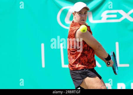 Ilkley, Royaume-Uni. 21st juin 2023. Club de tennis d'Ilkley, Angleterre, 21 juin 2023: Sonay Kartal pendant le W100 Ilkley contre Elsa Jacquelot au Club de tennis d'Ilkley (Sean Chandler/SPP) crédit: SPP Sport photo de presse. /Alamy Live News Banque D'Images