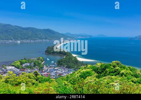 Amanohashidate en vert frais Banque D'Images