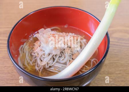 Negi soba (nouilles de sarrasin) au Oouchi inn Banque D'Images