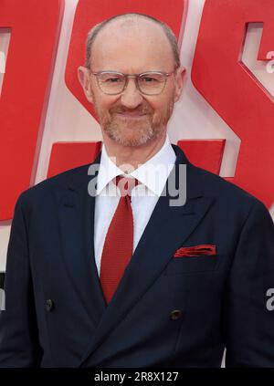 22 juin 2023 - Londres, Angleterre, Royaume-Uni - Mark Gatiss participant à la mission: Impossible - Dead Reckoning part One UK Premiere, Odeon Luxe Leicester Square Banque D'Images