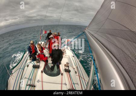 À bord d'un yacht lors d'une course semestrielle de 2009 dans le Pacifique, au large de la Nouvelle-Calédonie. Banque D'Images