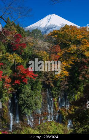 Les chutes Shiraito en automne et le mont Banque D'Images